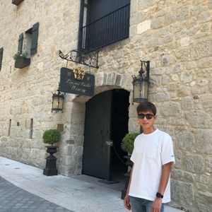 Meet your Posher, Andrew